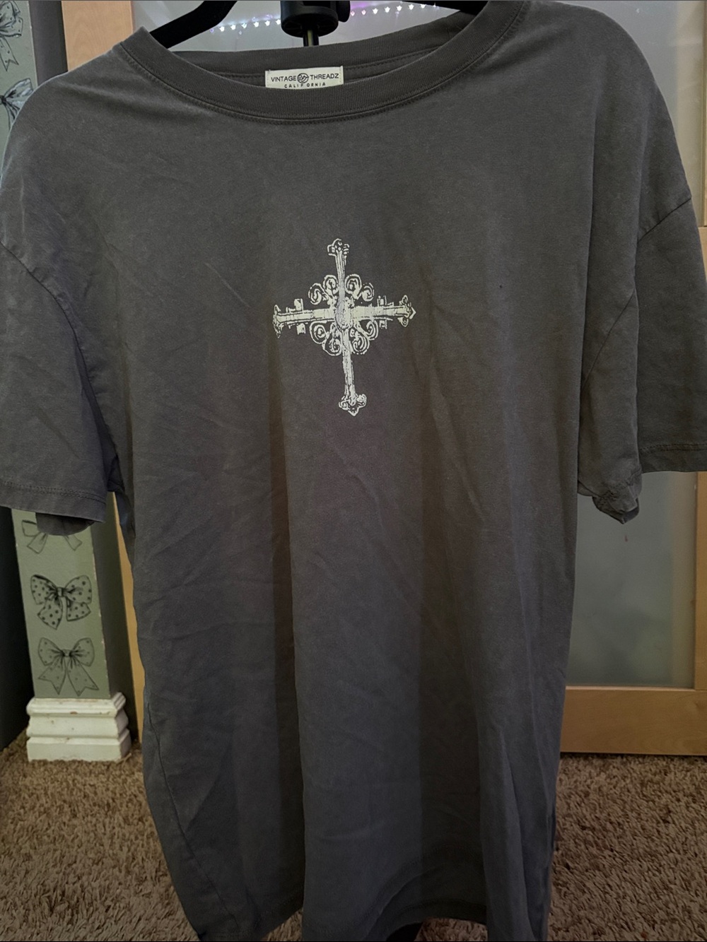 Vintage Threadz Women's Short Sleeve Tee in Dark Gray with Cross Graphic
